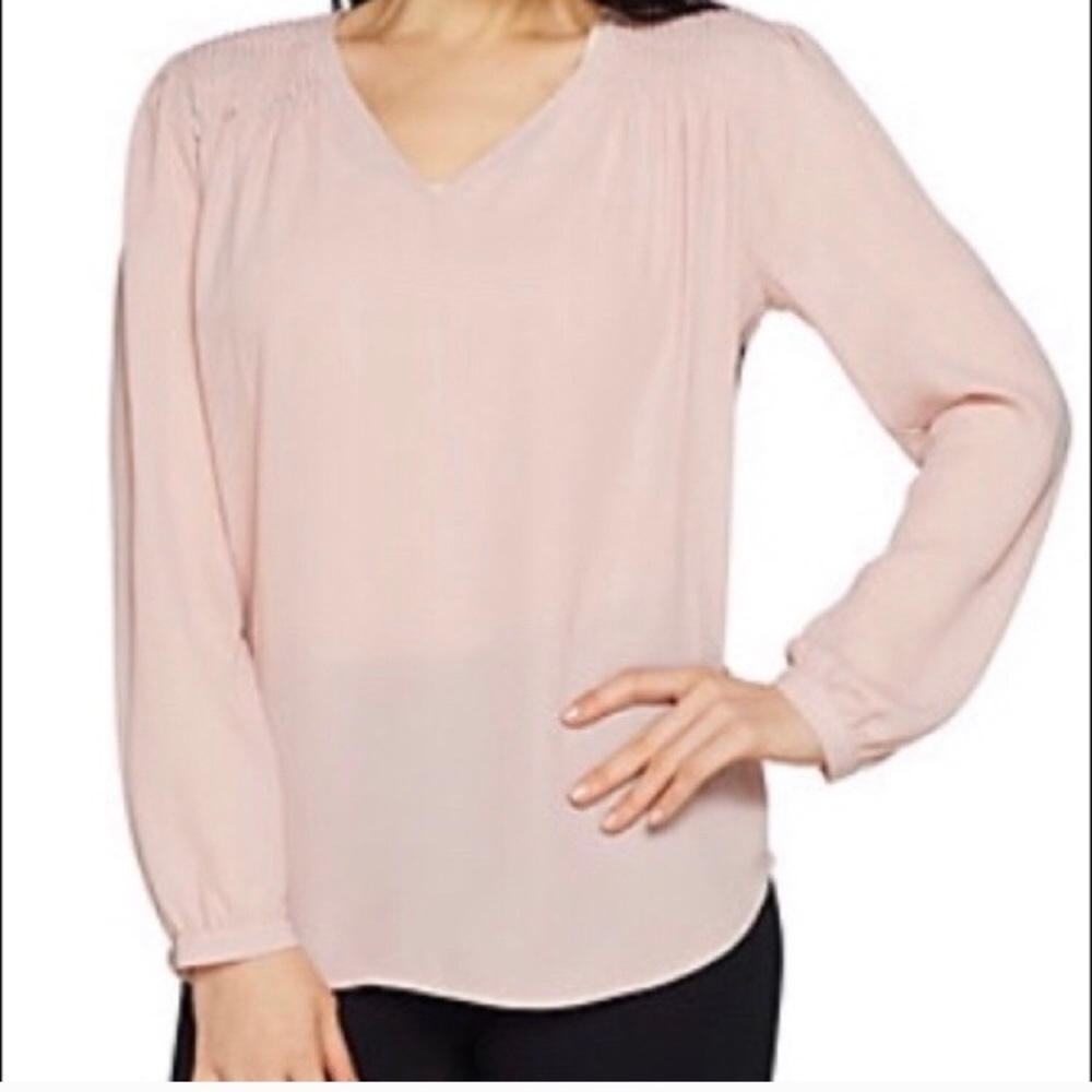 SALE! EUC  LAURIE FELT SHIRRED SHOULDER VNECK BLOUSE  M